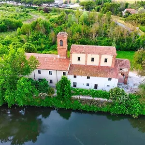 - Il Casale Toscano - 1900mt From The Tower Of & Trains Station - Free Parking - No Breakfast - No Air Conditioning But Fan - Only Self Check-in Access From 3 Pm Landhaus
