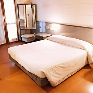 https://hotel-franciacorta-srl.it-lombardy.com